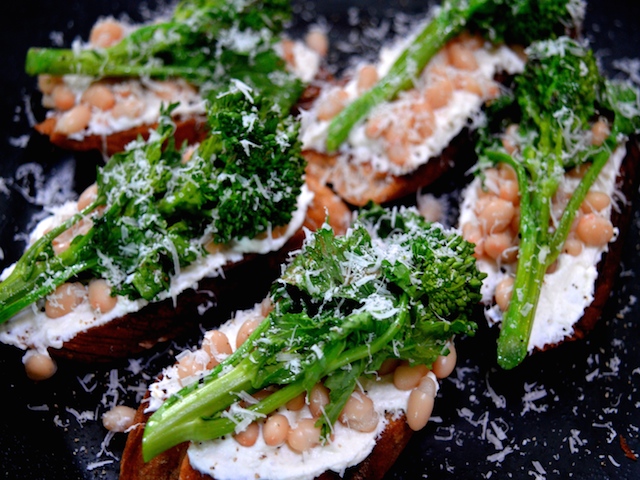 Broccolini Crostini with Cannellini Beans and Shaved Parmesan